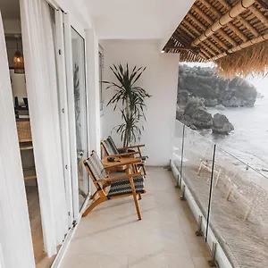 Resort Legends Beachfront Uluwatu