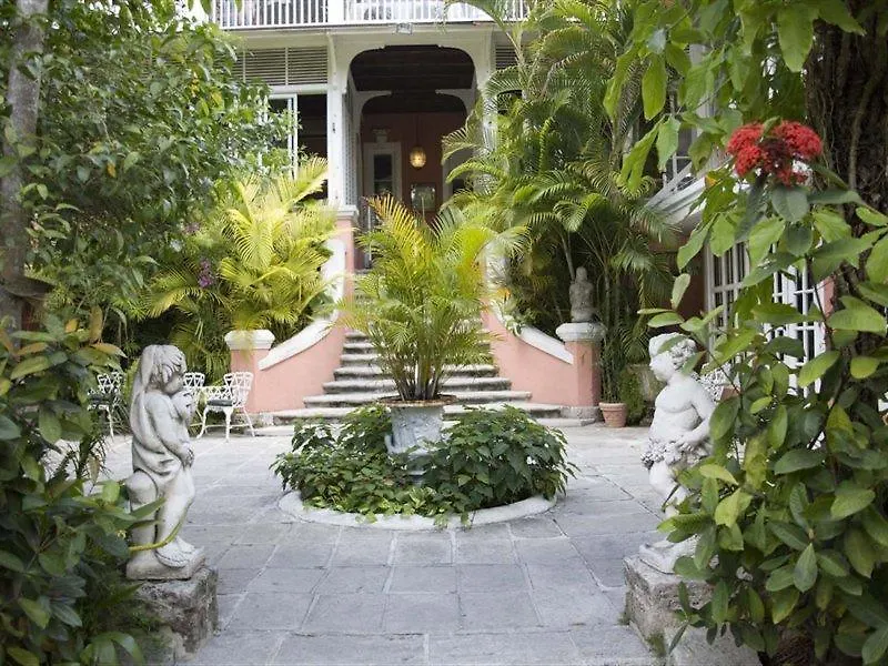 Graycliff Hotel Nassau 5*,  Bahamas